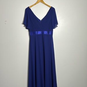 NWOT Flutter Sleeve Formal Gown